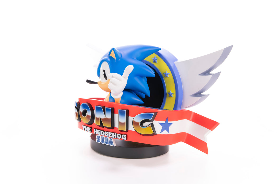 First 4 Figures: Sonic The Hedgehog - Sonic Title Screen 8.2 Pulgadas