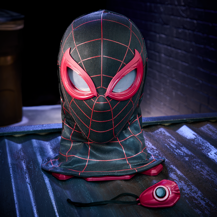 Marvel Legends Series: Spider-Man 2 Game - Miles Morales Mascara Electronica Premium