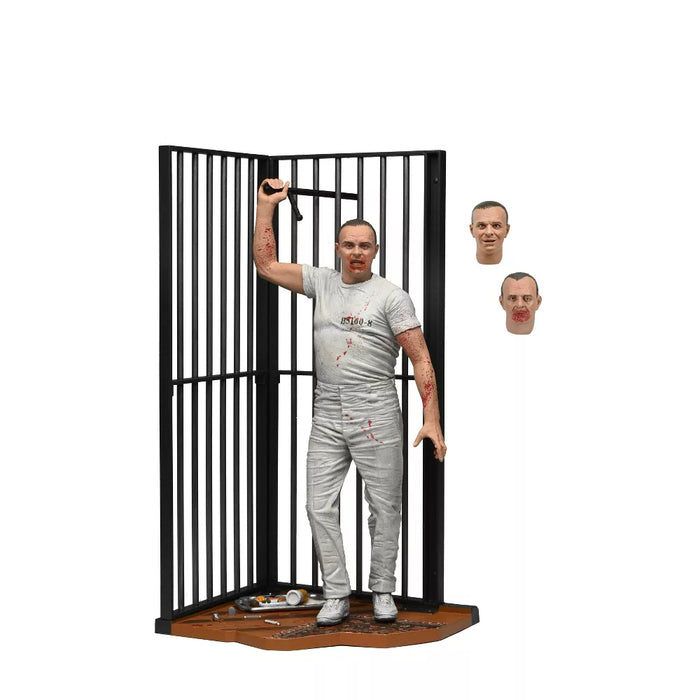 NECA Figura de Accion: El Silencio De Los Inocentes - Dr Hannibal Con Uniforme De Prision 7 Pulgadas