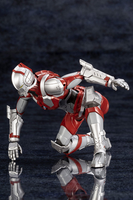 Kotobukiya: Ultraman - Ultraman by Shinjiro Hayata kit de plastico