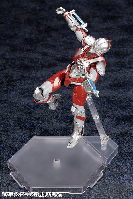 Kotobukiya: Ultraman - Ultraman by Shinjiro Hayata kit de plastico