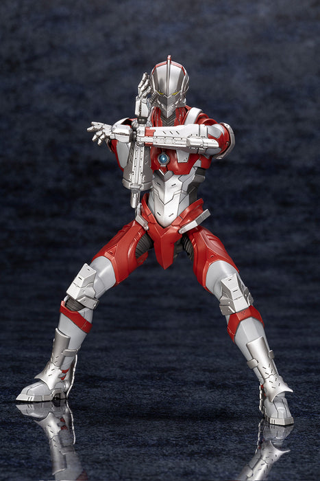 Kotobukiya: Ultraman - Ultraman by Shinjiro Hayata kit de plastico