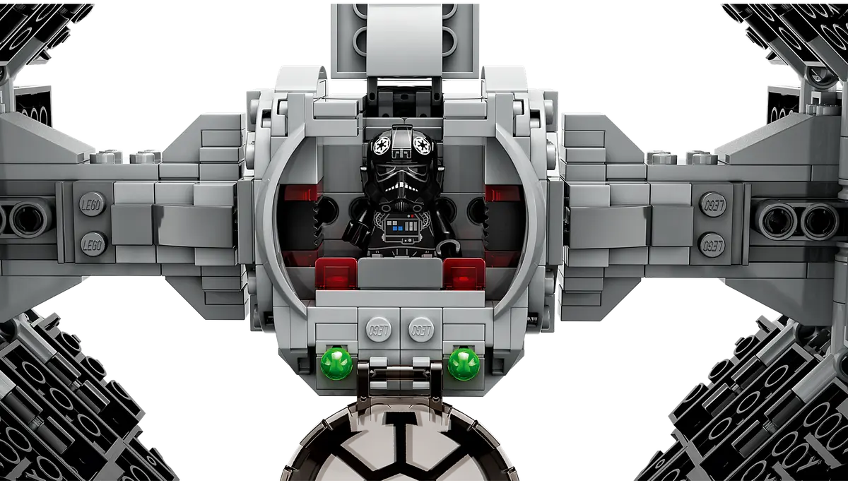 LEGO Star Wars Caza Colmillo Mandaloriano vs Interceptor TIE 75348
