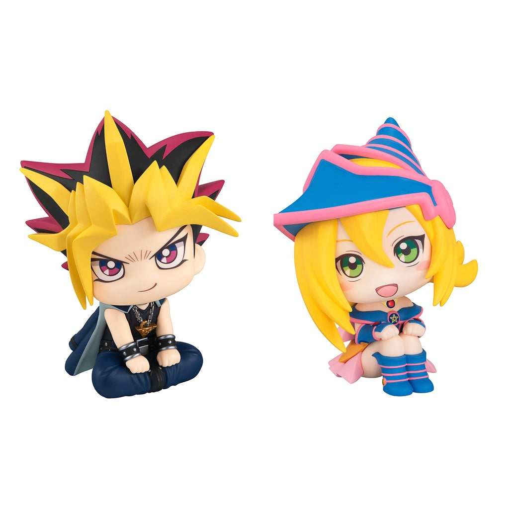 Megahouse Figures Look Up: Yu Gi Oh Duel Monsters - Yami Yugi Y Chica Maga Oscura Con Regalo