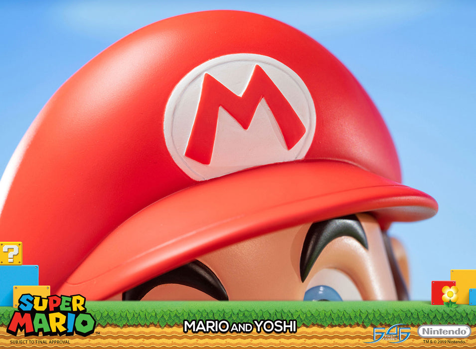 First 4 Figures: Super Mario - Mario y Yoshi Standard 19 Pulgadas
