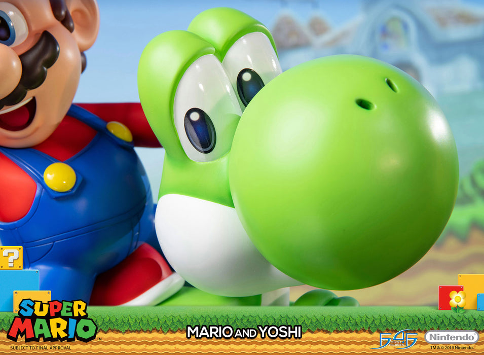 First 4 Figures: Super Mario - Mario y Yoshi Standard 19 Pulgadas