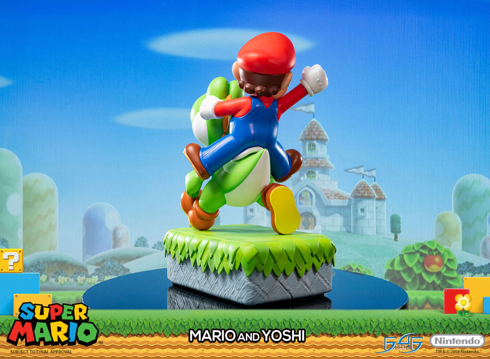 First 4 Figures: Super Mario - Mario y Yoshi Standard 19 Pulgadas