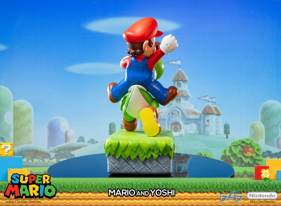 First 4 Figures: Super Mario - Mario y Yoshi Standard 19 Pulgadas