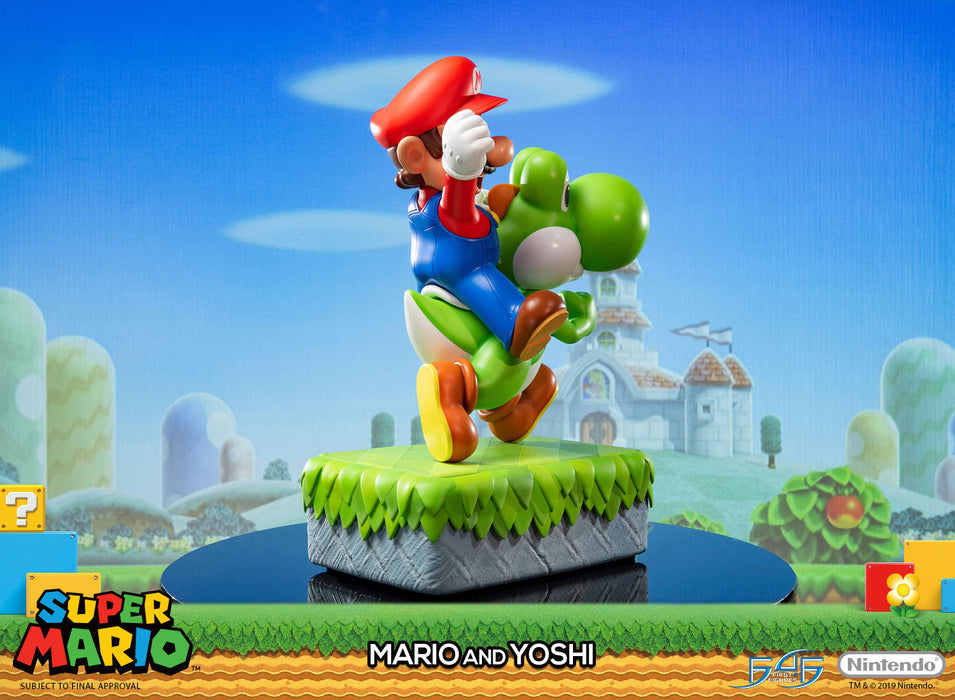 First 4 Figures: Super Mario - Mario y Yoshi Standard 19 Pulgadas