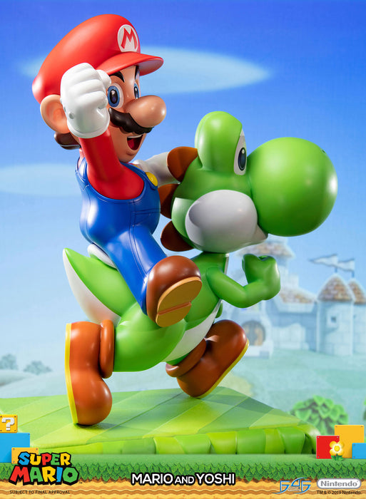 First 4 Figures: Super Mario - Mario y Yoshi Standard 19 Pulgadas