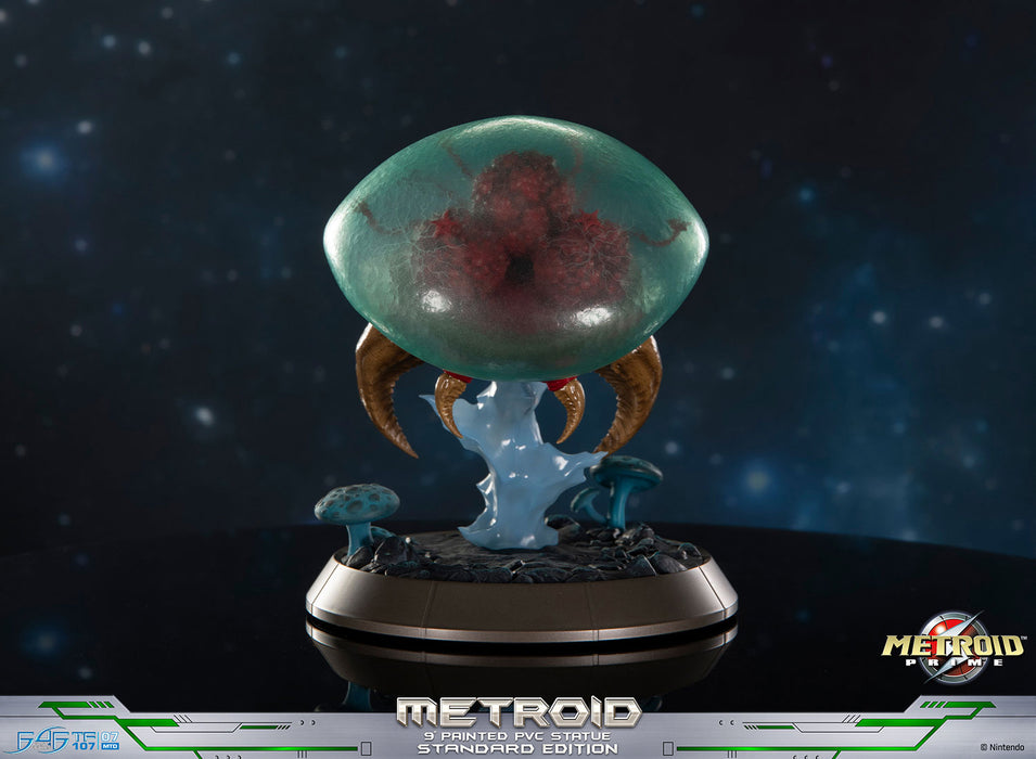 First 4 Figures: Metroid Prime - Metroid 8 Pulgadas