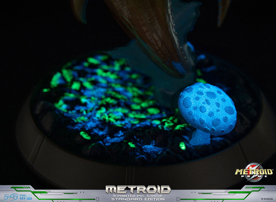 First 4 Figures: Metroid Prime - Metroid 8 Pulgadas