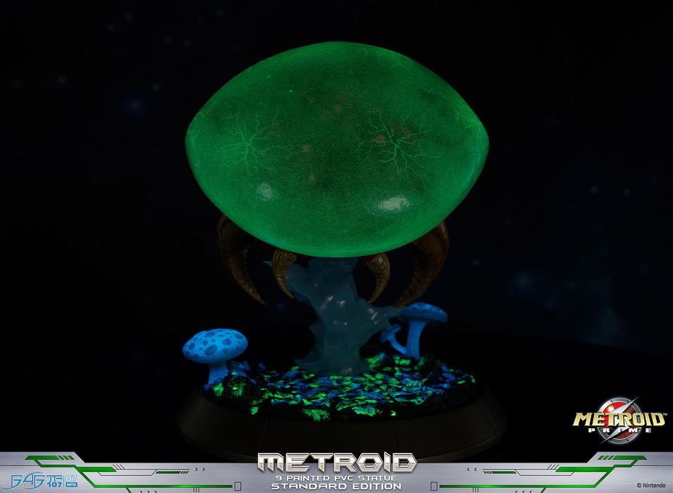 First 4 Figures: Metroid Prime - Metroid 8 Pulgadas