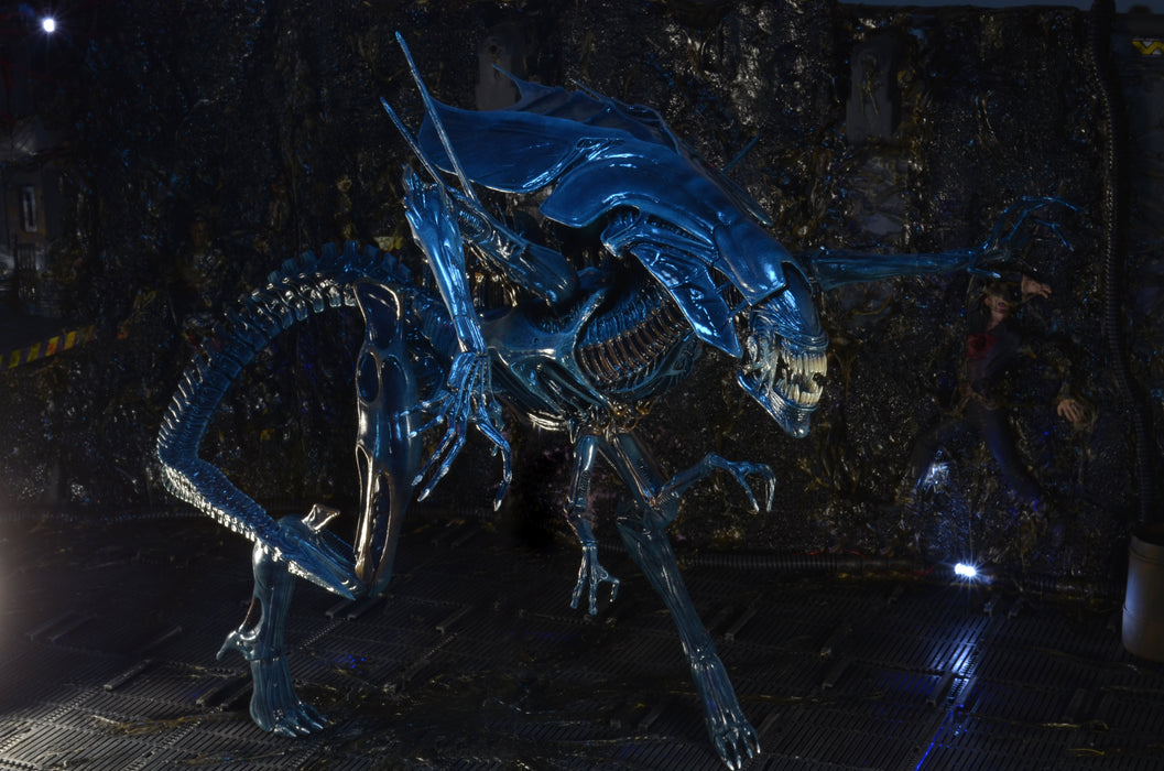 NECA Figura de Accion Ultra Deluxe Boxed: Aliens - Reina Alien 22 Pulgadas