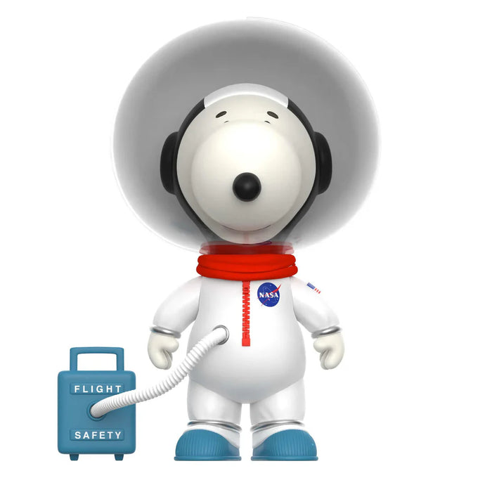 Super7 Supersize: Peanuts Charlie Brown - Snoopy White Spacesuit