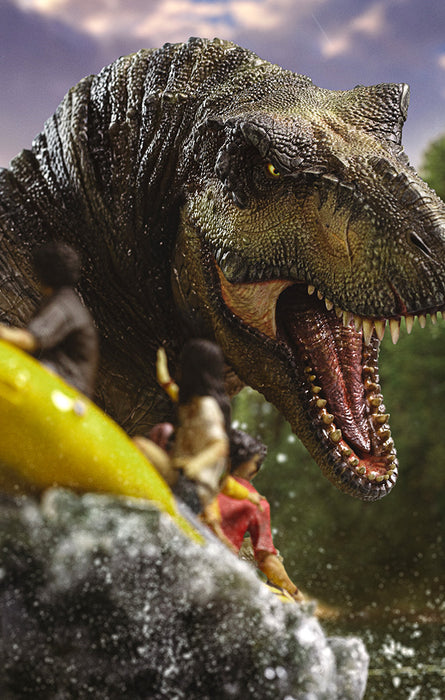 IRON Studios: Jurassic World - T Rex River Attack Demi Escala De Arte 1/10
