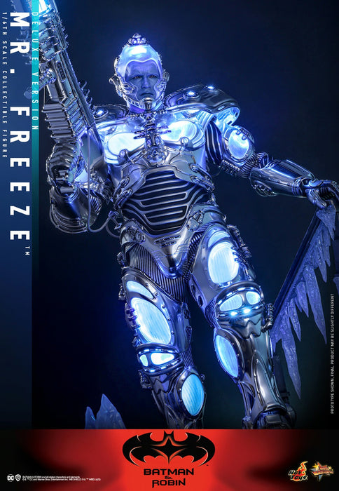 Hot Toys Movie Masterpiece Series: DC Batman Y Robin - Mr Freeze Deluxe Escala 1/6