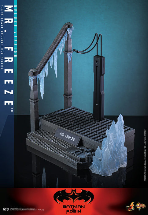 Hot Toys Movie Masterpiece Series: DC Batman Y Robin - Mr Freeze Deluxe Escala 1/6