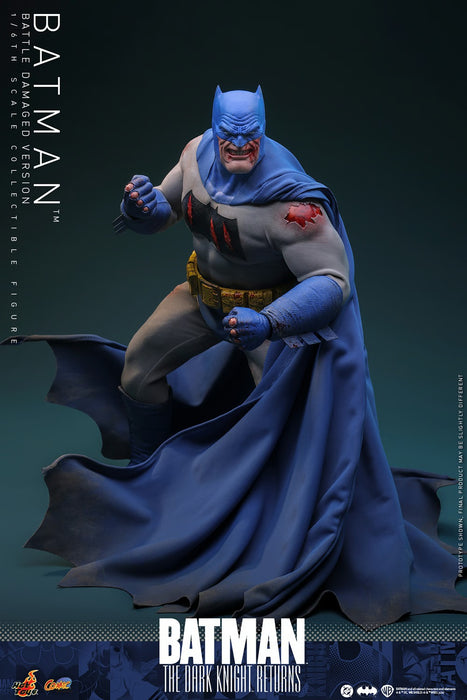 Hot Toys Comics Masterpiece Series: DC Batman The Dark Knight Returns - Batman Battle Damaged Escala 1/6