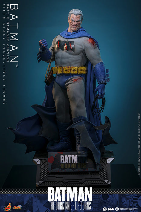 Hot Toys Comics Masterpiece Series: DC Batman The Dark Knight Returns - Batman Battle Damaged Escala 1/6