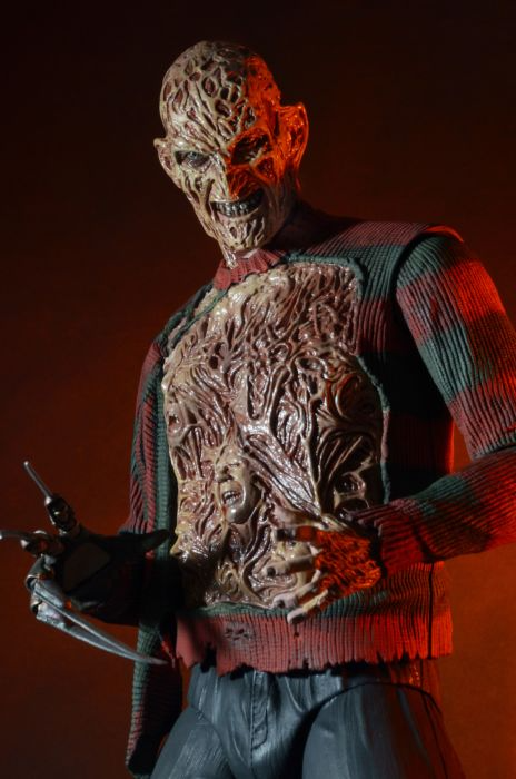 NECA Figura de Accion: Pesadilla En La Calle Del Infierno - Freddy Dream Warrior Escala 1/4