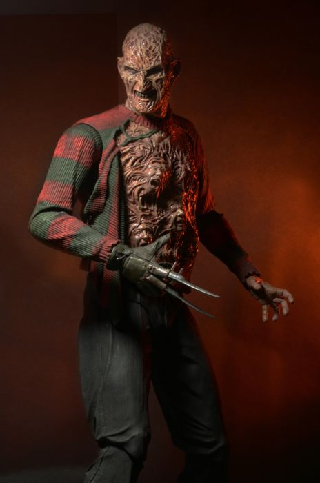 NECA Figura de Accion: Pesadilla En La Calle Del Infierno - Freddy Dream Warrior Escala 1/4