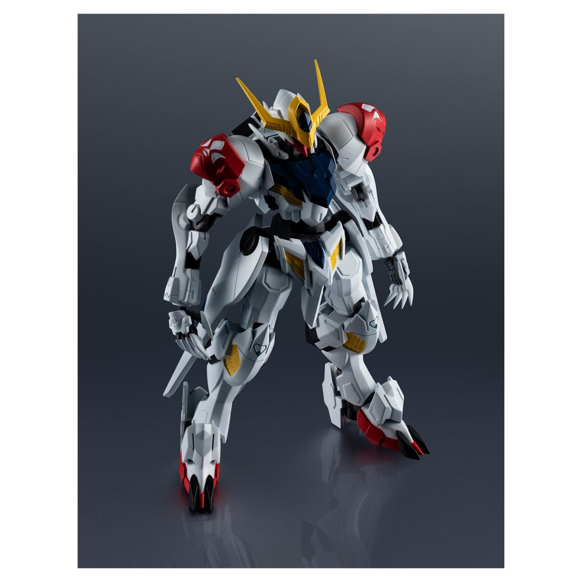 Bandai Tamashii Nations Gundam Universe: Mobile Suit Gundam Iron Blooded Orphans - ASW G 08 Gundam Barbatos Lupus Figura De Accion
