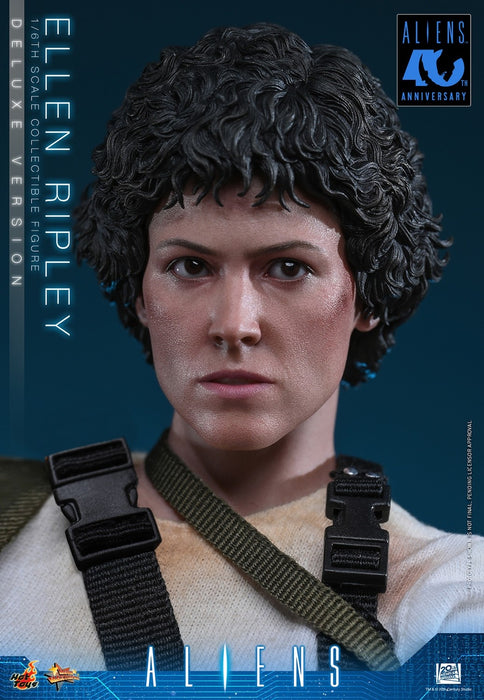 Hot Toys Movie Masterpiece Series: Alien - Ellen Ripley Deluxe Escala 1/6