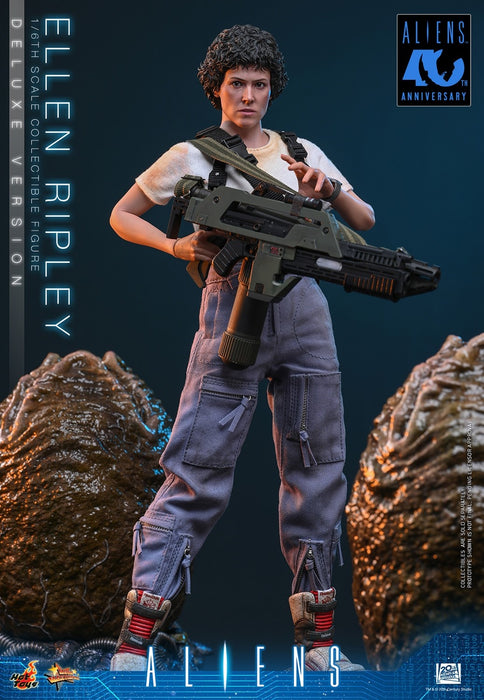 Hot Toys Movie Masterpiece Series: Alien - Ellen Ripley Deluxe Escala 1/6