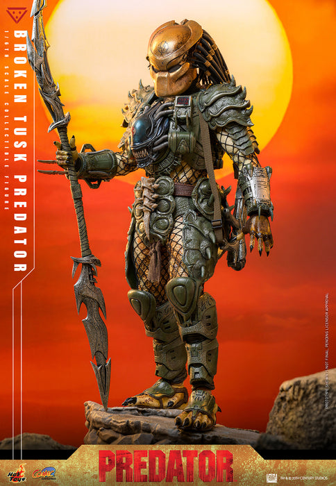 Hot Toys Comics Masterpiece Series: Aliens vs Predator - Broken Tusk Predator Escala 1/6