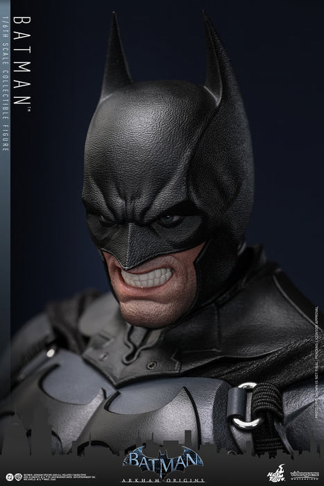 Hot Toys Video Game Masterpiece Series: Batman Arkham Origins - Batman Escala 1/6