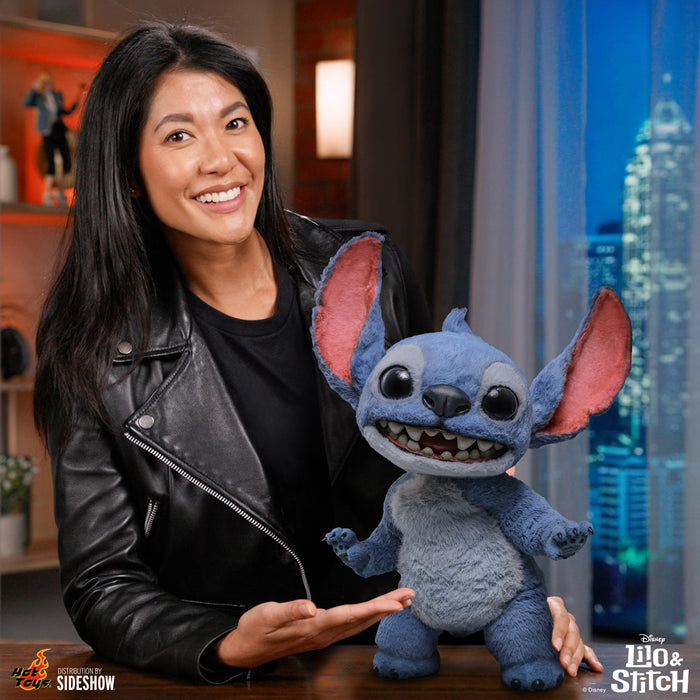 Hot Toys Movie Masterpiece Series: Disney Lilo y Stitch Live Action - Stitch