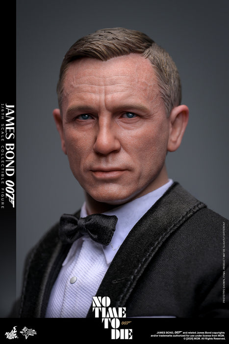Hot Toys Movie Masterpiece Series: No Time to Die - James Bond 007 Escala 1/6