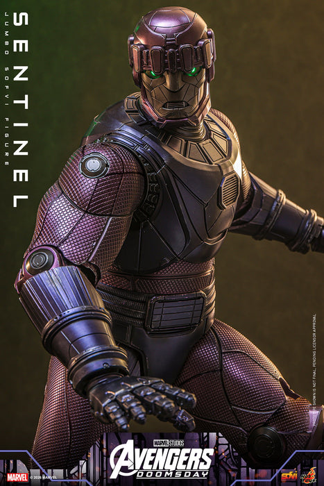 Hot Toys Jumbo Sofvi: Marvel Avengers Doomsday - Sentinela 60 cm