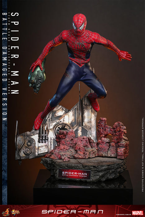 Hot Toys Masterpiece Series: Marvel Spiderman - SpiderMan Battle Damaged Escala 1/6