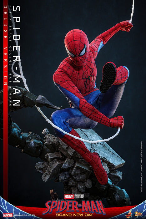 Hot toys Movie Masterpiece Series: Spiderman Brand New Day - Spider-Man Deluxe Escala 1/6