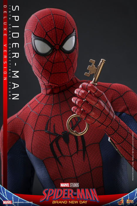 Hot toys Movie Masterpiece Series: Spiderman Brand New Day - Spider-Man Deluxe Escala 1/6