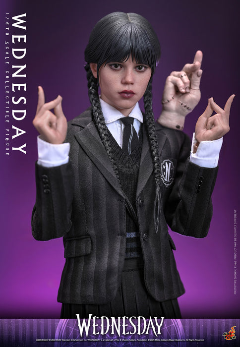 Hot Toys Television Masterpiece Series: Wednesday Netflix - Merlina Escala 1/6