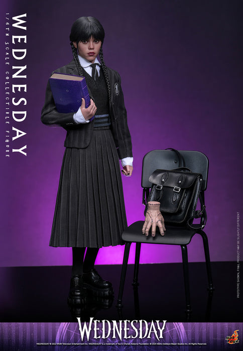Hot Toys Television Masterpiece Series: Wednesday Netflix - Merlina Escala 1/6