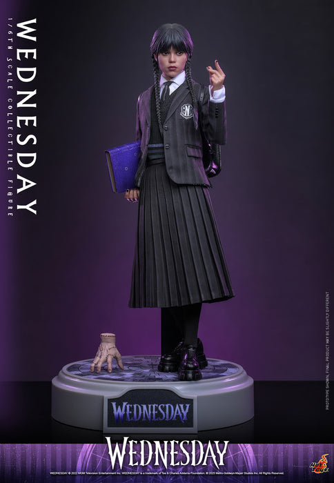Hot Toys Television Masterpiece Series: Wednesday Netflix - Merlina Escala 1/6