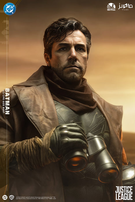 Infinity Life Size Bust : DC - Knightmare Batman