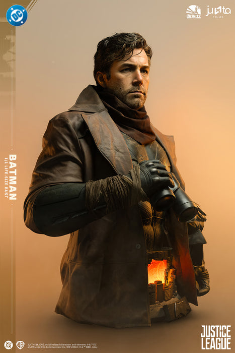 Infinity Life Size Bust : DC - Knightmare Batman