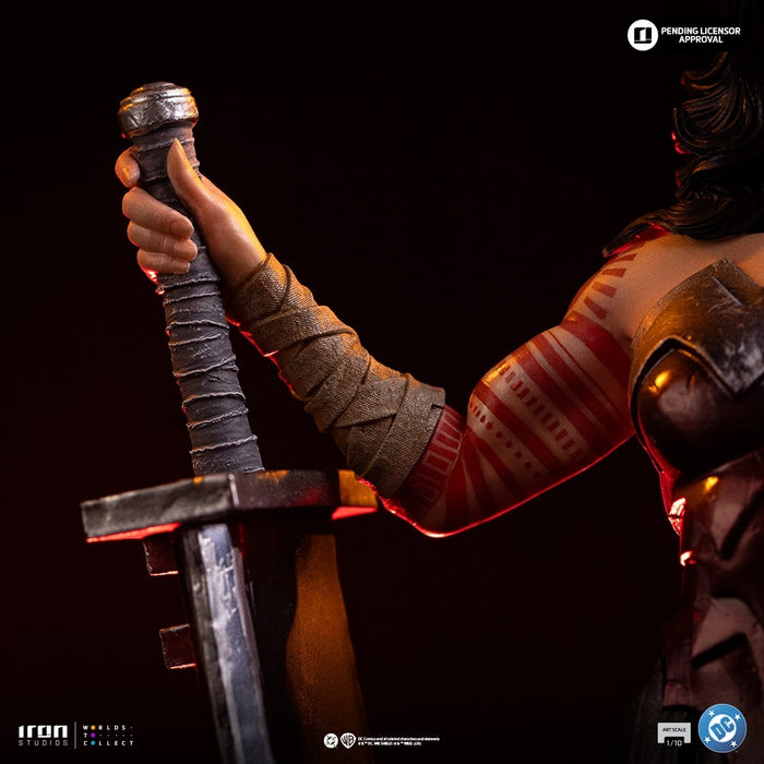 Iron Studios: DC Comics - Wonder Woman Absolute Escala de Arte 1/10