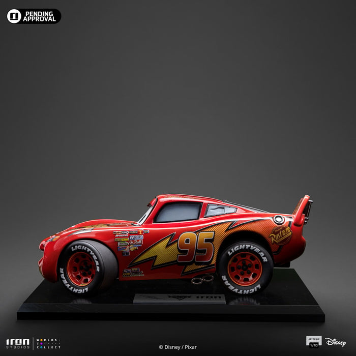 IRON Studios: Disney Cars - Rayo Mcqueen Escala de Arte 1/10