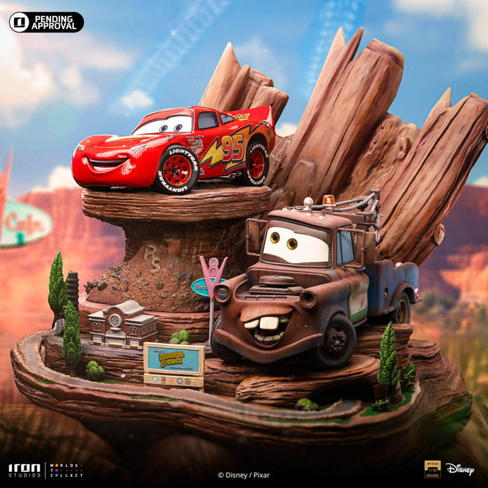 IRON Studios: Disney Cars - Rayo Mcqueen y Mate Deluxe Escala de Arte 1/10