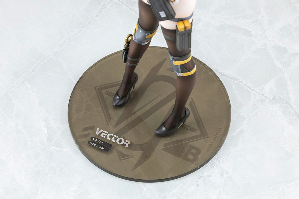 Kotobukiya: Girls Frontline 2 Exilium - Vector Molotov Bunny Escala 1/7