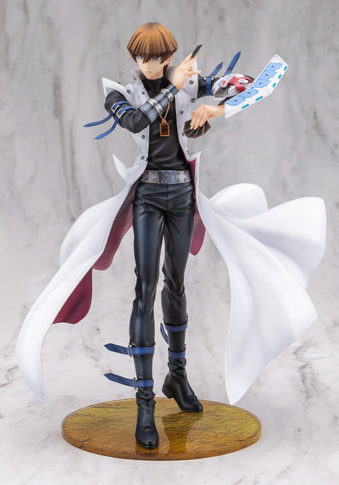 Kotobukiya ARTFX J: Yu Gi Oh - Seto Kaiba Passionate Duelists Escala 1/7