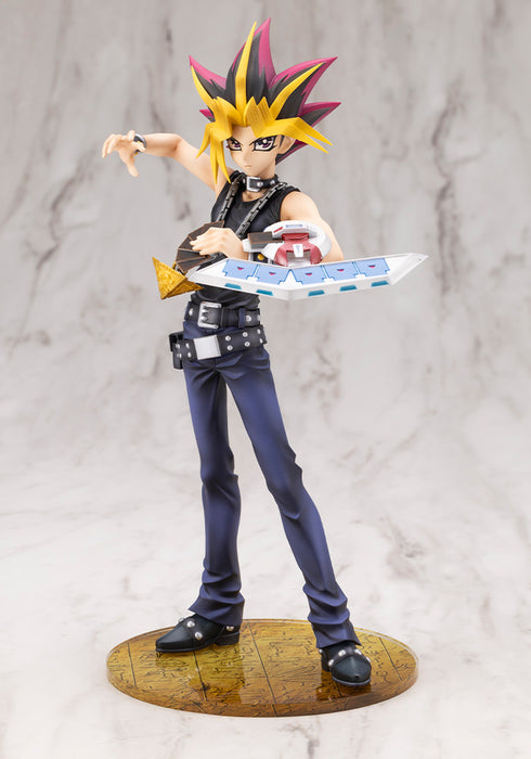 Kotobukiya ARTFX J: Yu Gi Oh Duel Monsters - Yami Yugi Escala 1/7