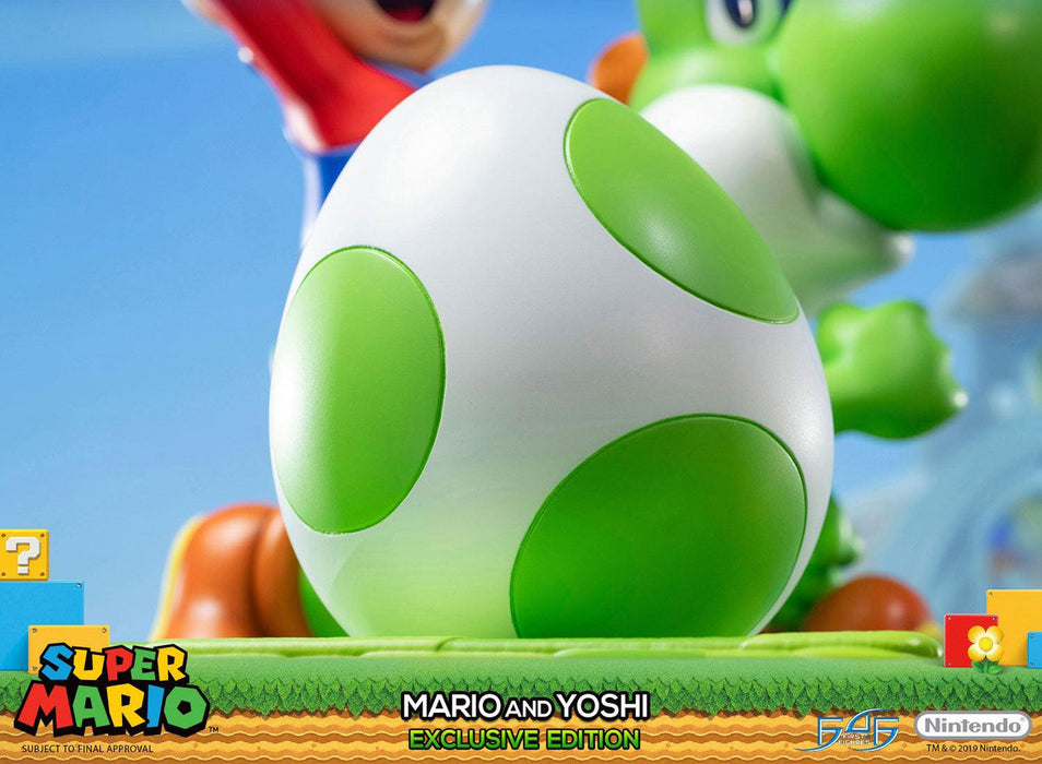 First 4 Figures: Super Mario - Mario y Yoshi Exclusive Edition 19 Pulgadas