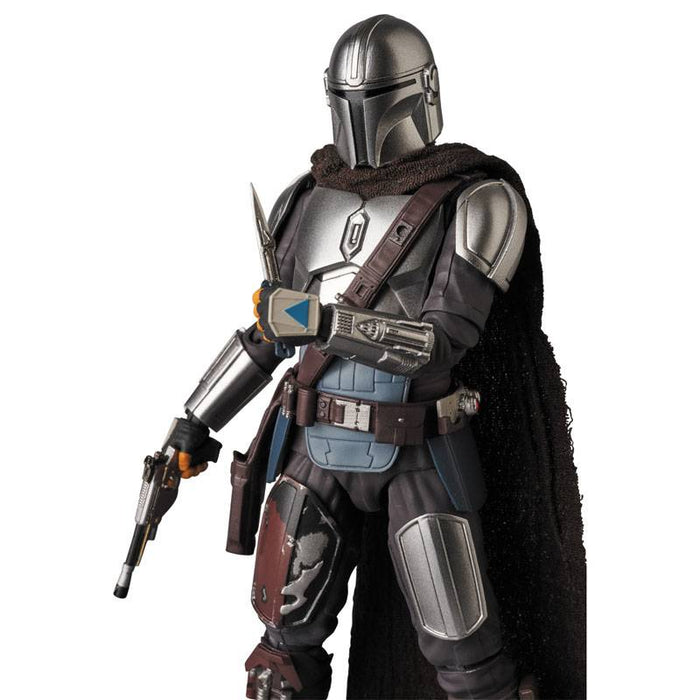 Medicom Toy Mafex: Star Wars The Mandalorian - Din Djarin Mandaloriano